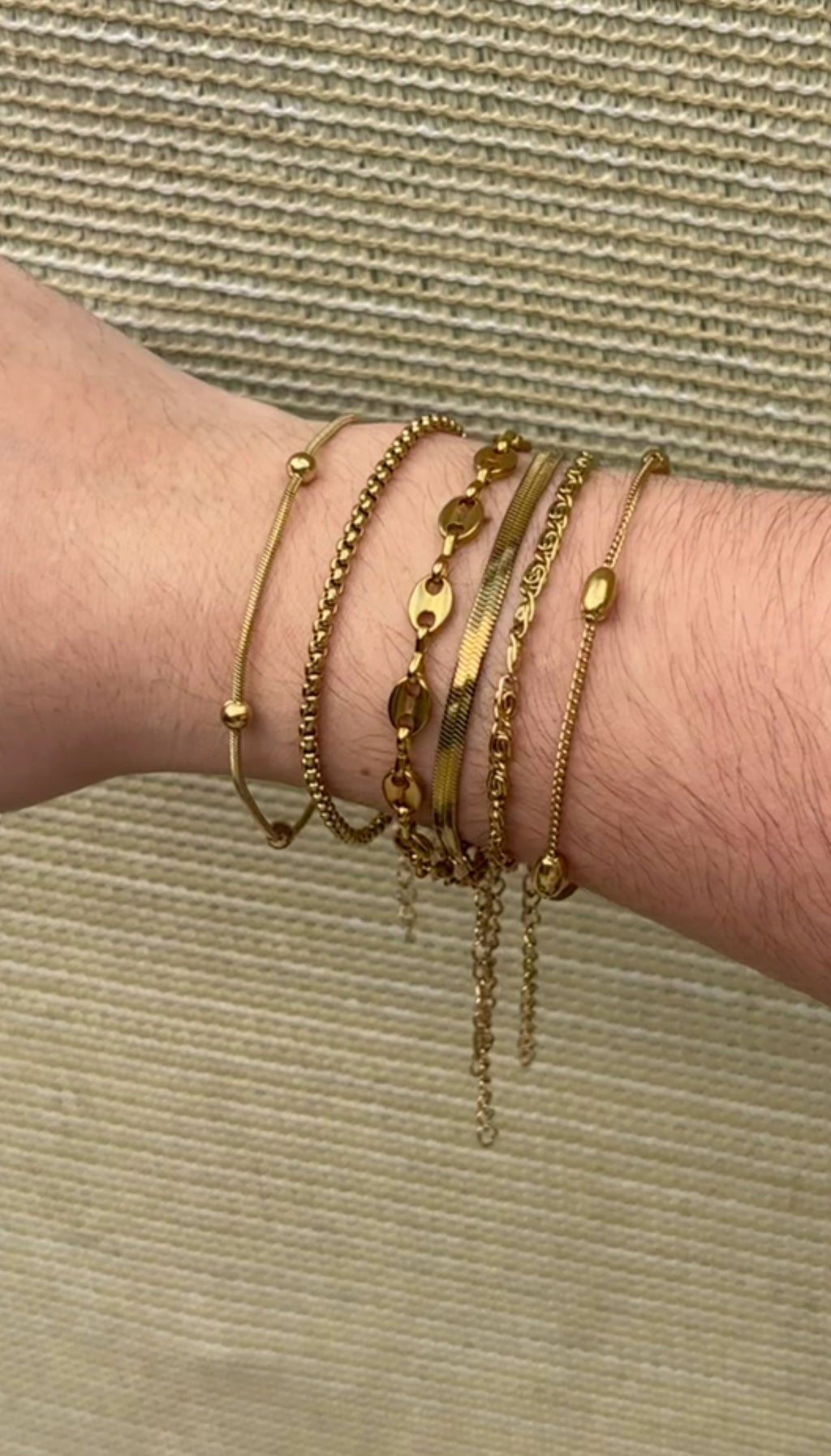 GOLD BRACELET