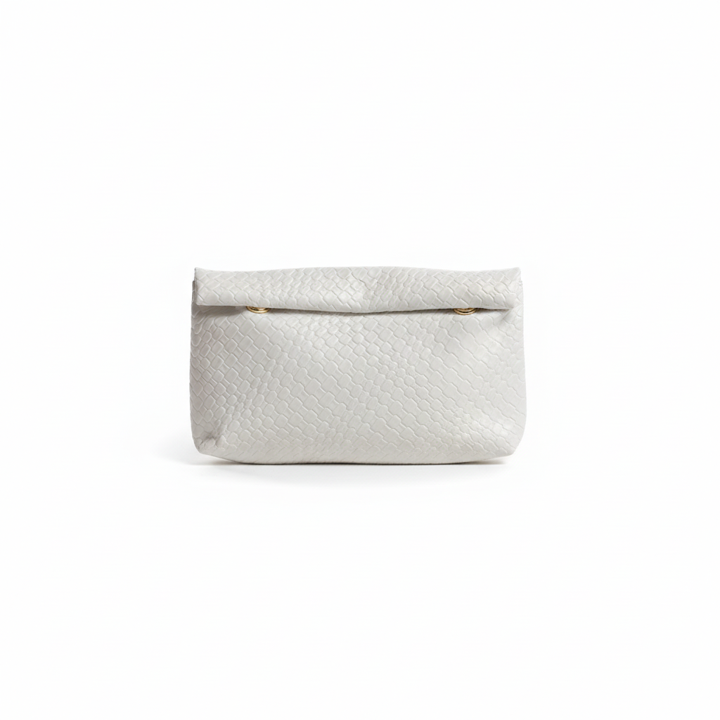Bolso blanco vista frontal fondo estudio